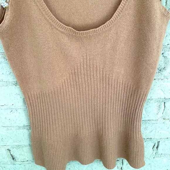 BCBGMax Azria Y2K cashmere and silk cap sleeve sweater. Size S - Picture 5 of 9